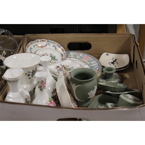 81 - A TRAY OF ASSORTED CHINA AND CERAMICS TO INCLUDE COALPORT, MINTON, ROYAL WINTON ETC TOGETHER WITH A ... 