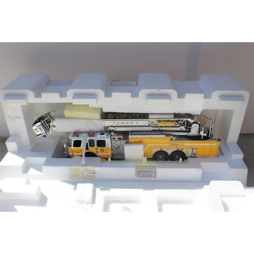 265 - THE FRANKLIN MINT PRECISION MODELS, a boxed limited edition yellow Emergency One HP 105 Platform fir... 