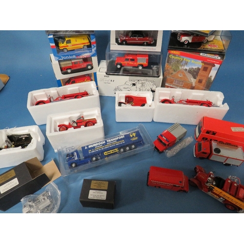 152 - TWENTY SIX BOXED MAINLY FIRE RELATED ITEMS, to include Hornby Scaledale Country Fire Station, other ... 