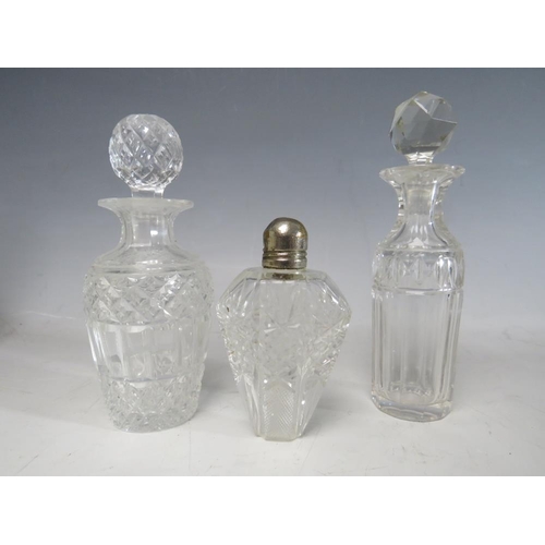 191 - A COLLECTION OF SIXTEEN ASSORTED GLASS PERFUME BOTTLES, ATOMISERS, VANITY JARS ETC.,  to include a s... 