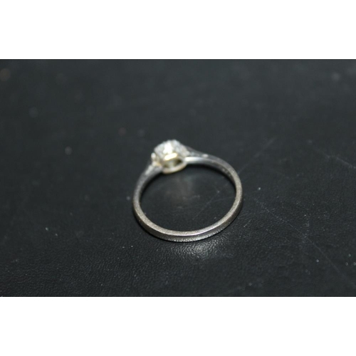 278 - AN 18CT WHITE GOLD DIAMOND SOLITAIRE RING, the diamond being an estimated 1 carat, approx weight 2.8... 