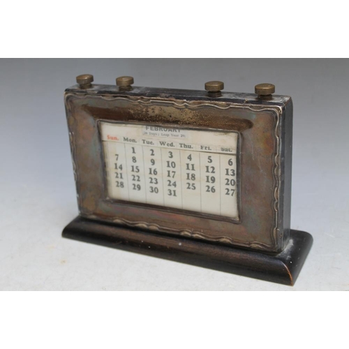 381 - A HALLMARKED SILVER DESK CALENDAR - BIRMINGHAM 1937, W 21.5 cm