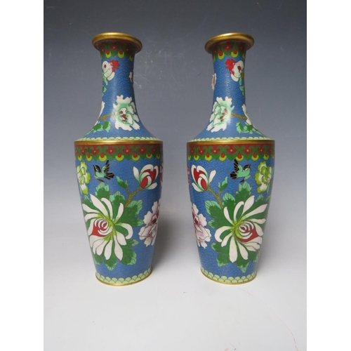 472 - A PAIR OF EARLY 20TH CENTURY ORIENTAL CLOISONNE VASES, enamelled with floral detail, H 23 cm (2)