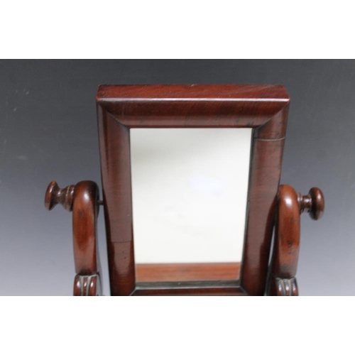 488 - A MAHOGANY MINIATURE DRESSING TABLE MIRROR WITH DRAWS, H 29 cm