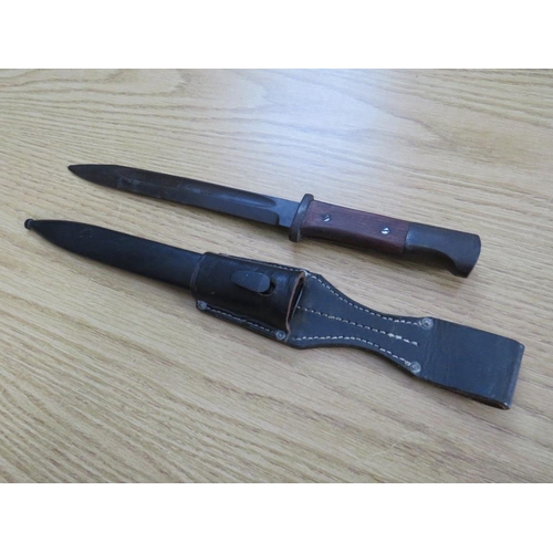 505 - A WW2 GERMAN COMBAT DAGGER, with Jacob Muller sheath