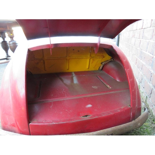 542 - AN ORIGINAL AUSTIN J40 PEDAL CAR, finished in red with chrome fixtures and fittings, complete with h... 