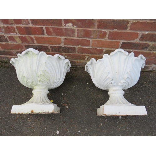 608 - A PAIR OF VINTAGE CAST IRON ACANTHUS URNS, painted white, H 40 cm, Dia. 47 cm