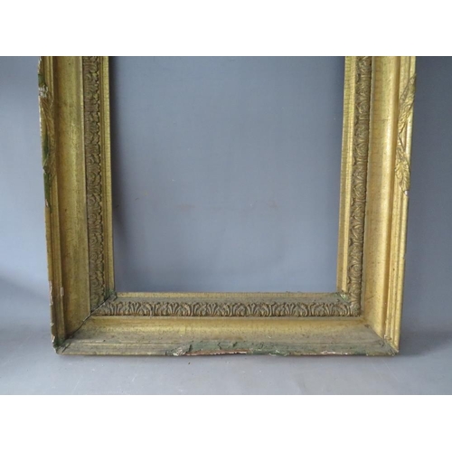 82 - AN 18TH CENTURY GOLD FRAME, with acanthus leaf design to inner edge, frame W 10 cm, frame rebate 60 ... 