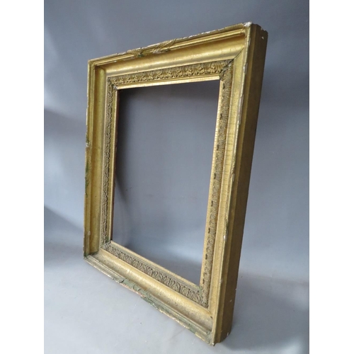 82 - AN 18TH CENTURY GOLD FRAME, with acanthus leaf design to inner edge, frame W 10 cm, frame rebate 60 ... 