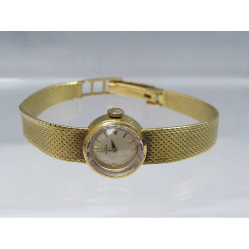 312 - AN 18CT GOLD LADIES OMEGA WRISTWATCH, Dia. 1.7 cm