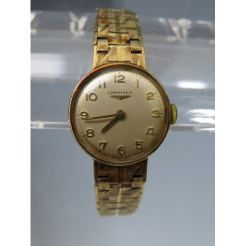 313 - AN 9CT GOLD LADIES LONGINES WRISTWATCH, Dia. 2.2 cm