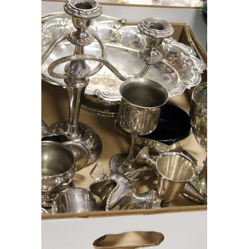 102 - A TRAY OF ASSORTED METALWARE TO INC A SWING HANDLED BASKET