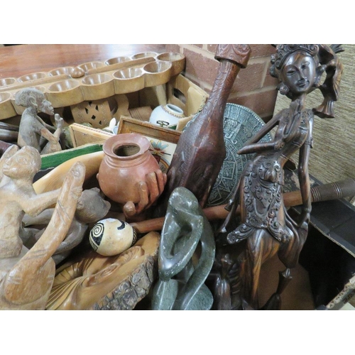 109 - TWO TRAYS OF ASSORTED TREEN AND CARVED TRIBAL FIGURES ETC  TO INC WALL MASK, AFRICAN MARBLE GAME ETC... 