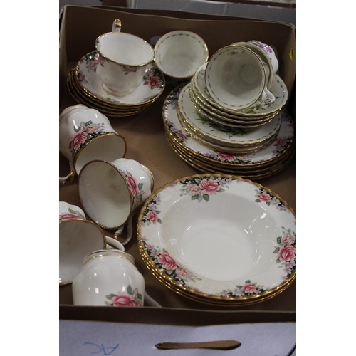 136 - TWO TRAYS OF CERAMICS TO INCLUDE FOUR ROYAL ALBERT FLOWER OF THE MONTH CUPS AND SAUCERS - JAN, FEB, ... 