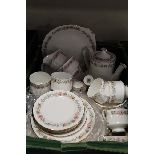 142 - A TRAY OF ROYAL ALBERT BELINDA BONE CHINA TEA AND DINNERWARE ETC