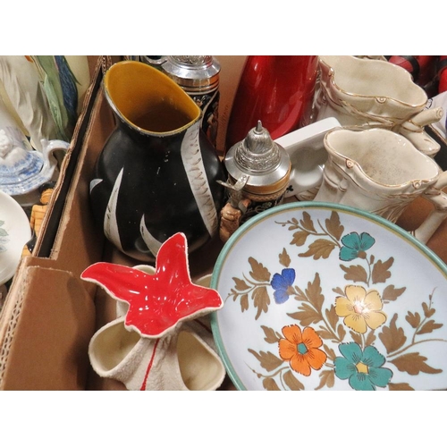 77 - TWO TRAYS OF ASSORTED CERAMICS ETC TO INC WEDGWOOD JASPERWARE, MUSICAL STEINS, ART DECO EXAMPLES ETC