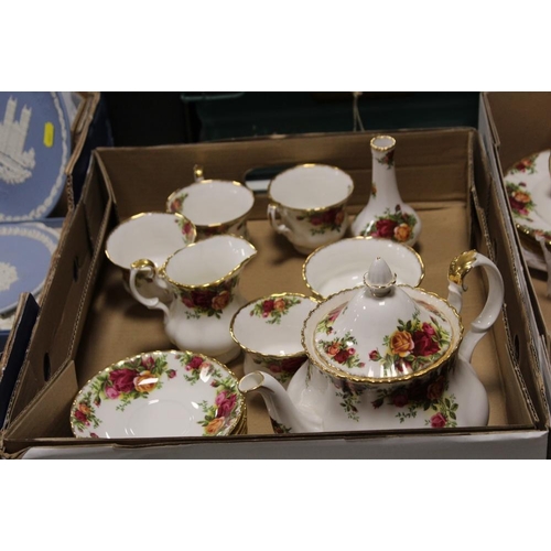 90 - TWO TRAYS OF ROYAL ALBERT OLD COUNTRY ROSES TEAWARE