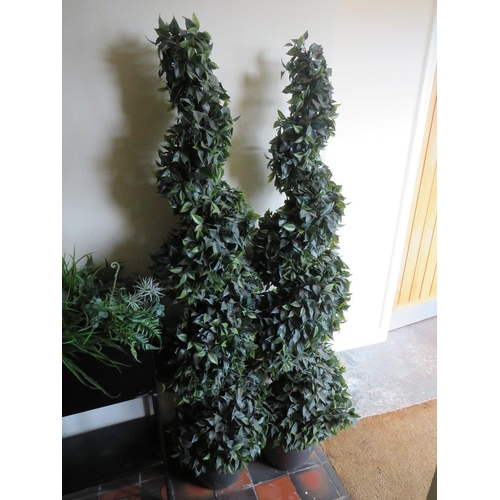 612 - A PAIR OF MODERN TREES S/D AND PLANTERS WITH ARTIFICIAL PLANTS