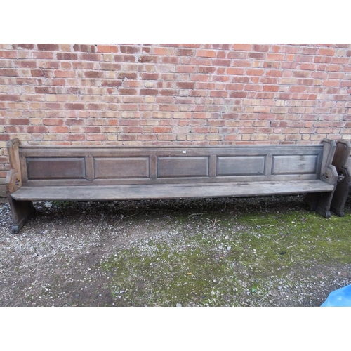 878 - A LARGE GOTHIC CHURCH PEW L-350 CM