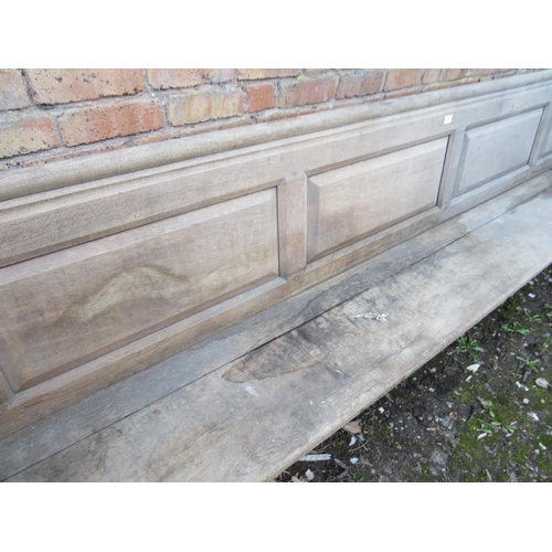 880 - A LARGE GOTHIC CHURCH PEW L-280 CM