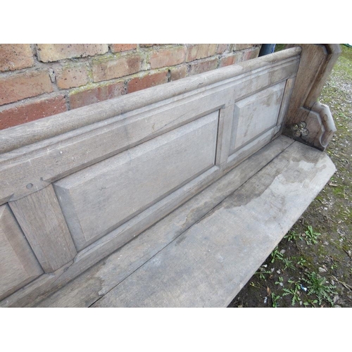 880 - A LARGE GOTHIC CHURCH PEW L-280 CM