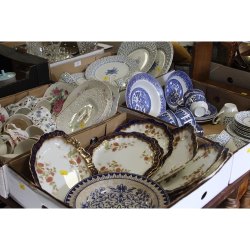 135 - FOUR TRAYS OF ASSORTED CERAMICS TO INCLUDE MAPLE & Co CABINET PLATES