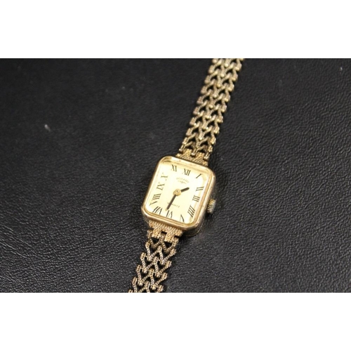 246 - A HALLMARKED 9CT GOLD ROTARY QUARTZ WRISTWATCH - APPROX WEIGHT 12.1G