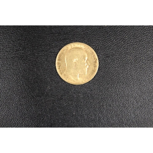 253 - AN EDWARD VII HALF SOVEREIGN DATED 1906