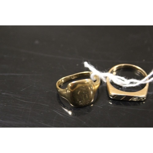 268 - A HALLMARKED 9CT GOLD RING TOGETHER WITH ANOTHER (2) - APPROX COMBINED WEIGHT 4G