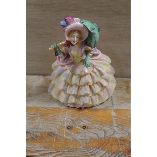 395 - AN UNUSUAL ROYAL DOULTON POSSIBLE PROTOTYPE FIGURINE 'HINGED PARASOL' HN1578