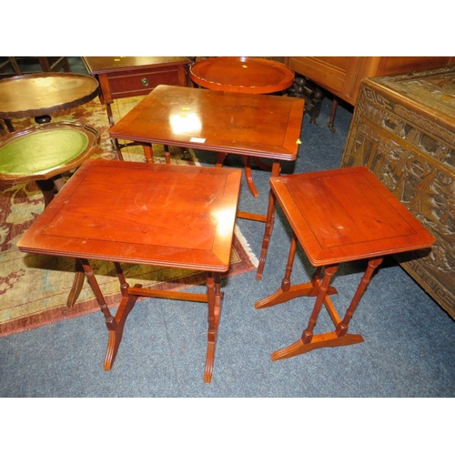 811 - FIVE ASSORTED REPRODUCTION OCCASIONAL TABLES (5)