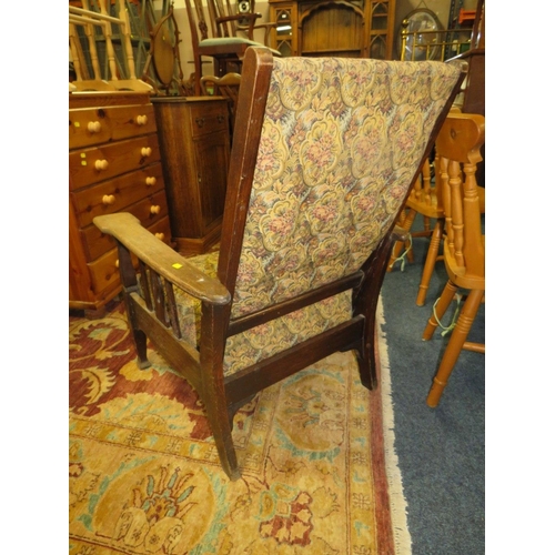 816 - A VINTAGE OAK ARMCHAIR