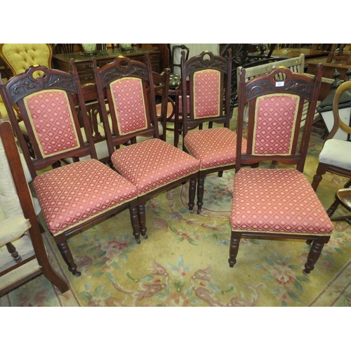 826 - A SET OF FOUR EDWARDIAN UPHOLSTERED CHAIRS