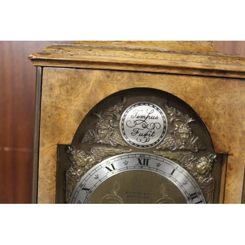 198 - A VINTAGE W.A. PERRY & Co LTD MANTLE CLOCK