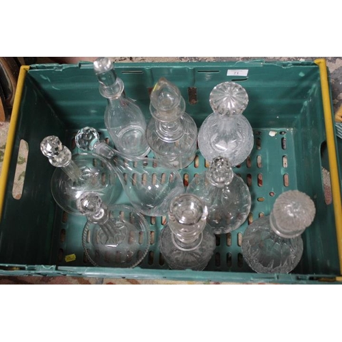 71 - A COLLECTION OF GLASS DECANTERS TO INCLUDE CUT GLASS EXAMPLES