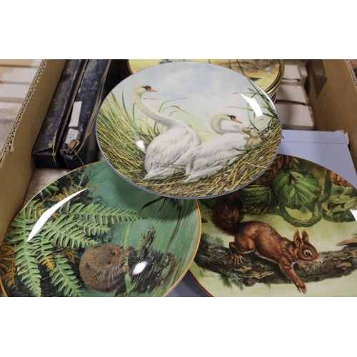 79 - A LARGE COLLECTION OF ASSORTED COLLECTORS PLATES CONTAINED IN THREE BOXES, TO INCLUDE WEDGWOOD, COMP... 