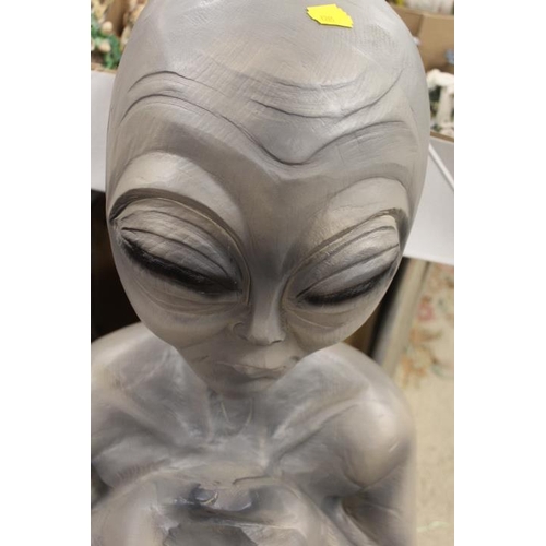 93 - A LARGE SHOP DISPLAY ALIEN FIGURE - APPROX 3ft 5 