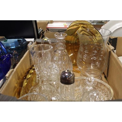 97 - THREE TRAYS OF ASSORTED GLASSWARE TO INCLUDE STUDIO GLASS BIRDS AND DOLPHINS, A FREEFORM TABLE CENTR... 