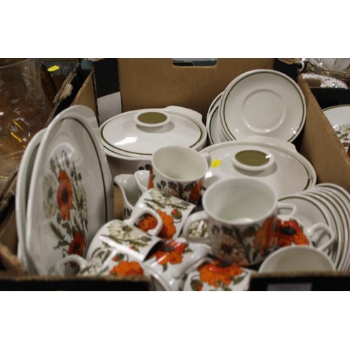 98 - TWO TRAYS OF J & G MEAKIN RETRO 'POPPY PATTERN' STUDIO TEA AND DINNERWARE