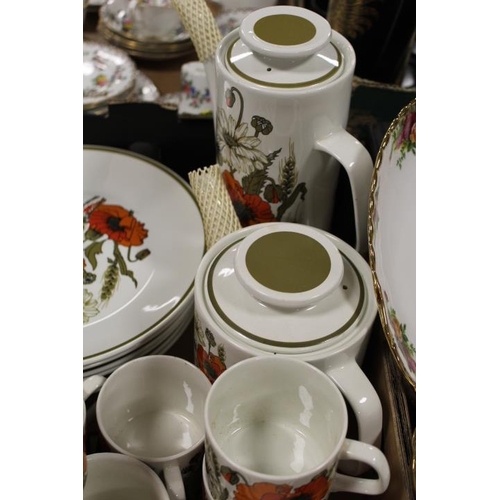 98 - TWO TRAYS OF J & G MEAKIN RETRO 'POPPY PATTERN' STUDIO TEA AND DINNERWARE