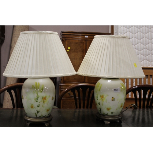 834 - A PAIR OF JENNY WORRALL TABLE LAMPS