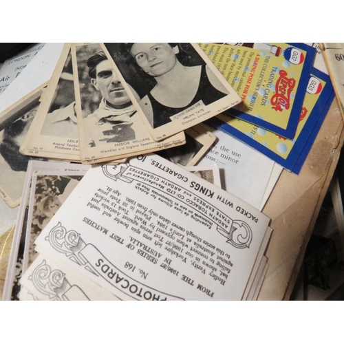 113A - A TRAY OF ASSORTED EPHEMERA AND COLLECTABLES TO INCLUDE RAILWAYANA, NCB / MINING RELATED ITEMS, VINT... 