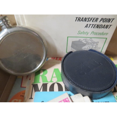 113A - A TRAY OF ASSORTED EPHEMERA AND COLLECTABLES TO INCLUDE RAILWAYANA, NCB / MINING RELATED ITEMS, VINT... 