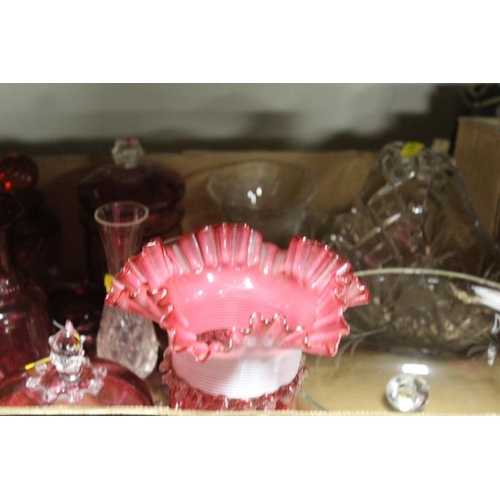 125 - TWO TRAYS OF ASSORTED GLASSWARE TO INCLUDE CRANBERRY EXAMPLES