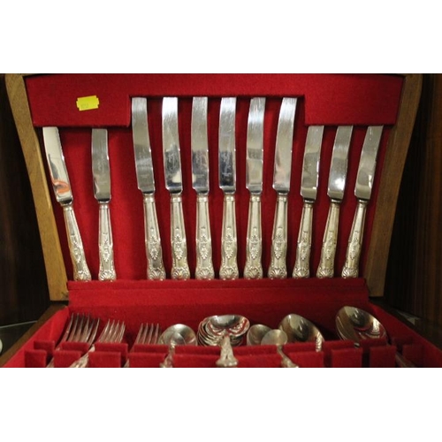 173 - A CANTEEN OF KINGS PATTERN CUTLERY - CONTENTS UNCHECKED