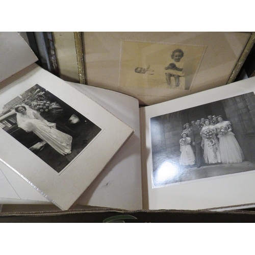 209A - A TRAY OF ASSORTED VINTAGE BLACK AND WHITE PHOTOGRAPHS ETC, TO INCLUDE WEDDING ALBUMS - ONE WITH MIL... 