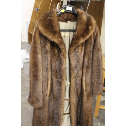 38 - A VINTAGE THREE QUARTER LENGTH MINK FUR COAT - MADE EXPRESSIVELY FOR CAIRDS