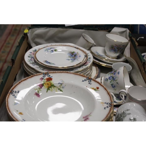 40 - TWO TRAYS OF ASSORTED CERAMICS TO INCLUDE ROYAL DOULTON BOWLS