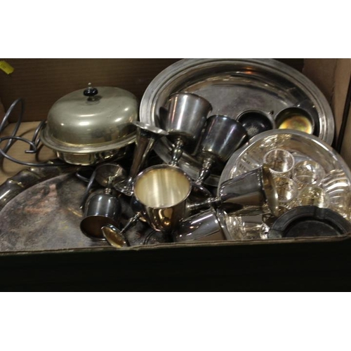 43 - THREE BOXES OF METALWARE TO INCLUDE BRASS AND COPPER ITEMS