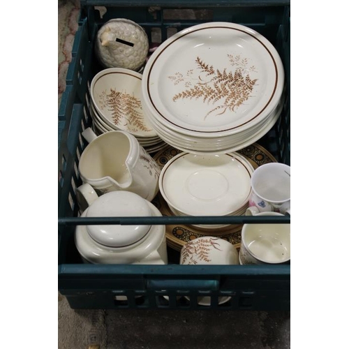 78 - THREE TRAYS OF ASSORTED CERAMICS AND GLASS TO INCLUDE PIGGIN FIGURES